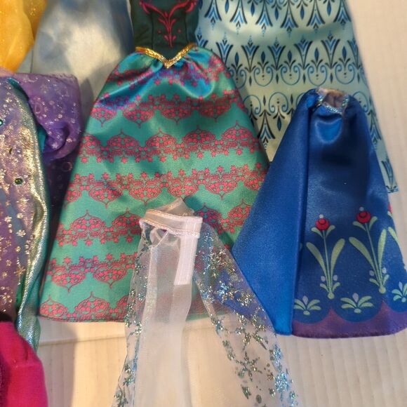 Disney Princess Doll Clothes Lot Of 14 Dresses Skirt Outfit Fashion - Picture 3 of 12